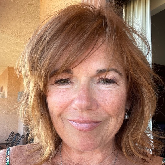 Meet your Posher, Jacquelyn - Picture 1 of 1